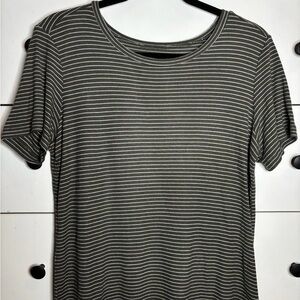 American Eagle Outfitters Green and White Fitted Short Sleeve T-Shirt